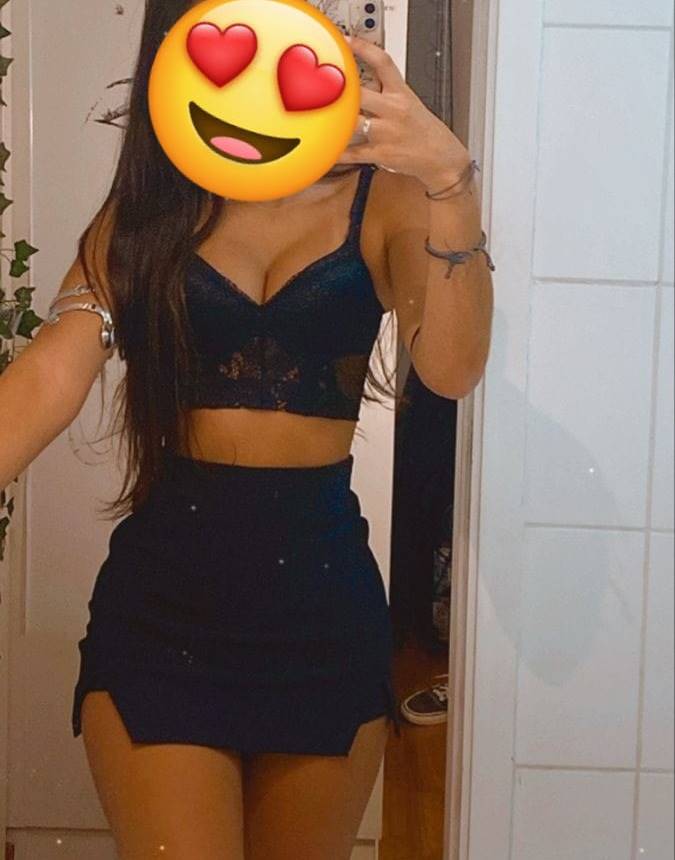 Esenyurt Escort Çiğdem İle Heyecan Verici Zevkler